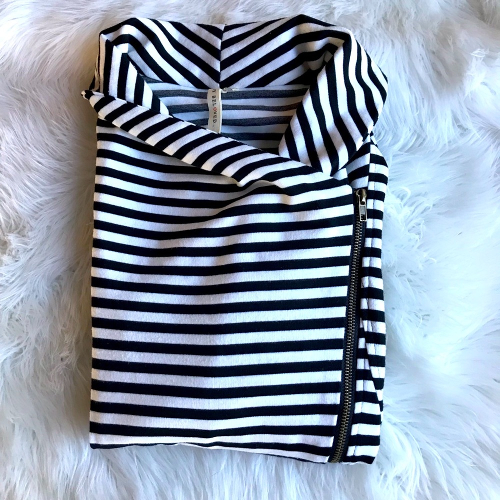 My Beloved B&W Cardigan Size: S